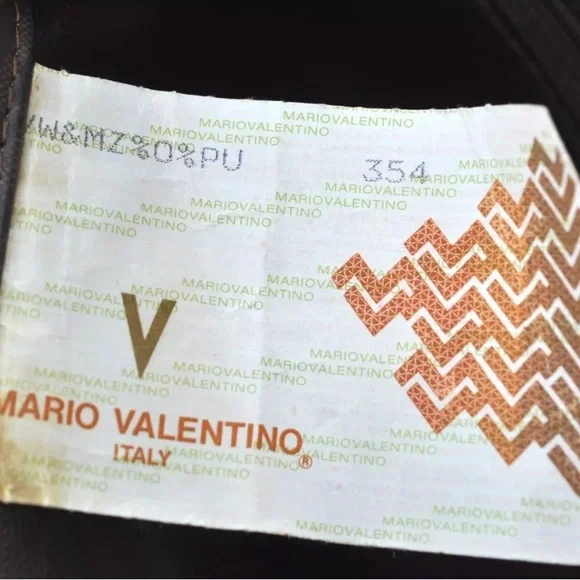 Mario Valentino Bucket Bag -As is -See With Unbranded Chain Straps Preowned - Picture 7 of 17